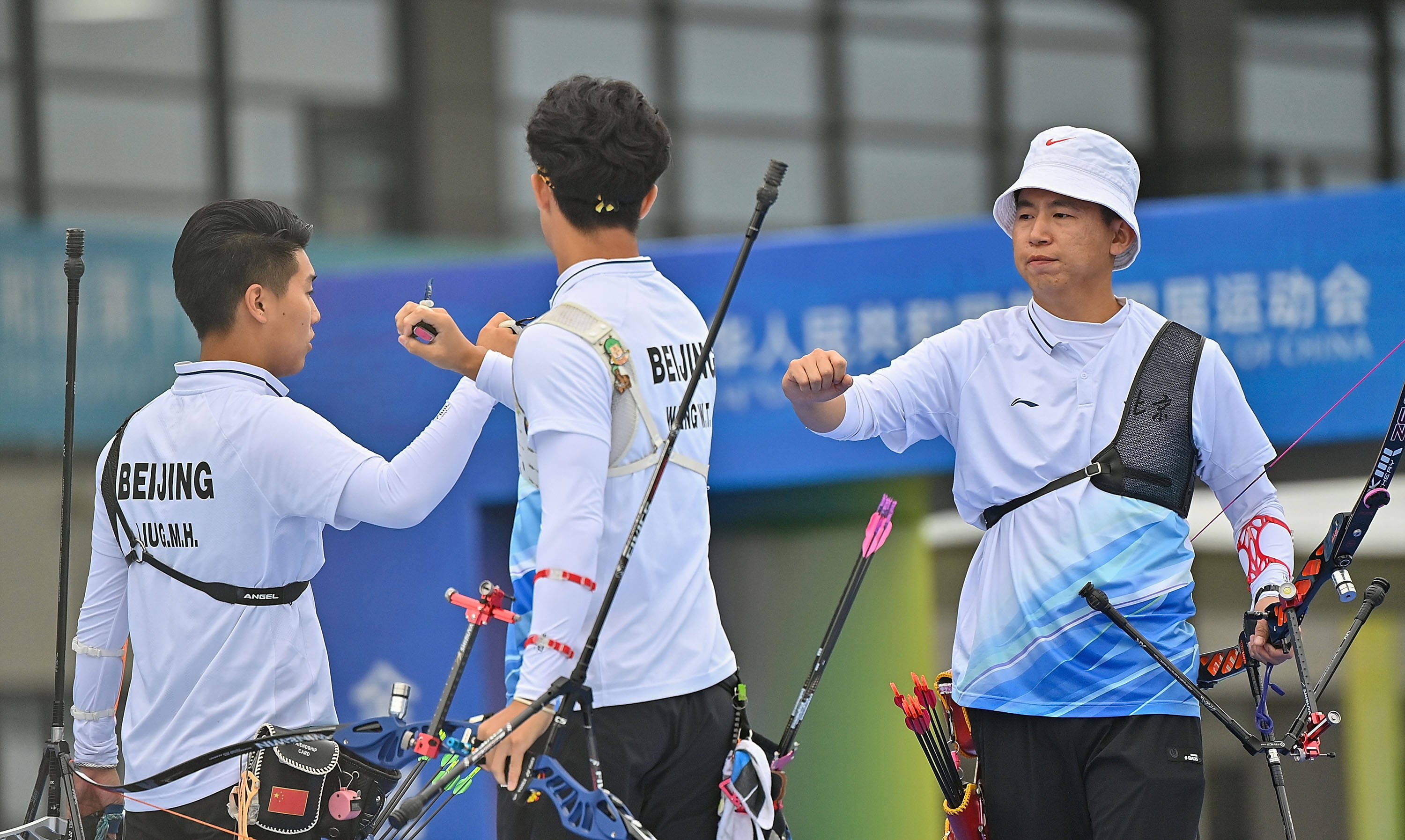 关于新西兰选手击败对手,荣获射箭男子团体金牌的信息 关于新西兰选手击败对手,荣获射箭男子团体金牌的信息