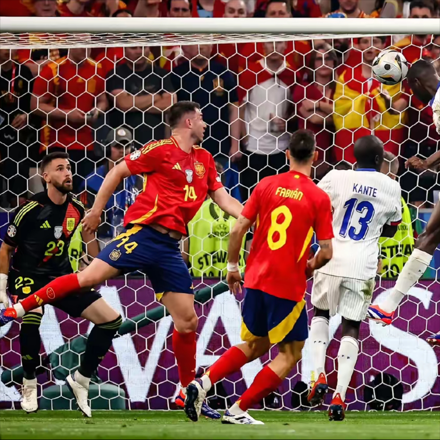 西班牙鏖战克罗地亚，加维点燃赛场