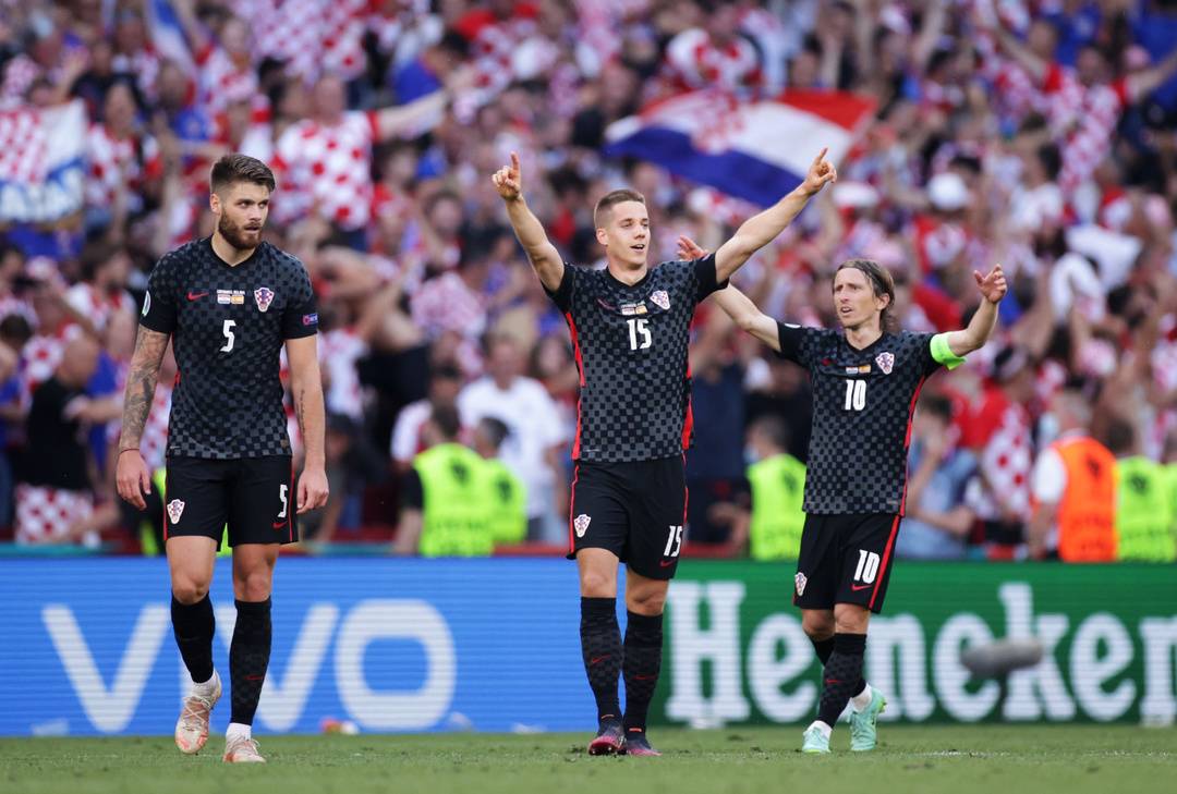 西班牙鏖战克罗地亚，加维点燃赛场